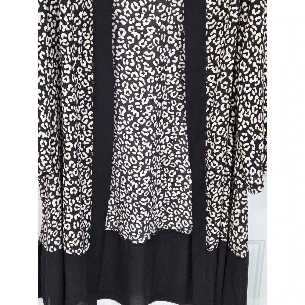 LuLaRoe Aurora Bell Sleeve Kimono - Black & Cream Leopard Print - Size M
